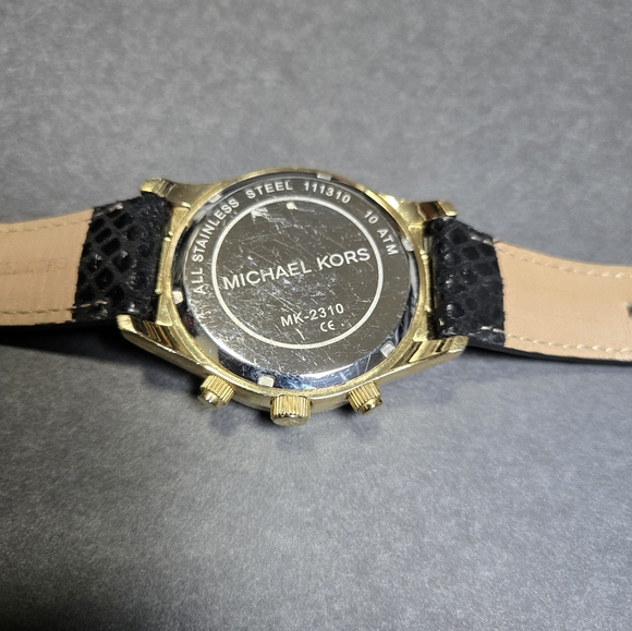 Michael Kors MK 2310 watch - Picture 3 of 6